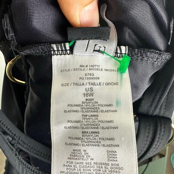 Eloquii One Piece Swimsuit Size 16 W Black NWT Cutout Gold Hardware Underwire - Picture 11 of 11